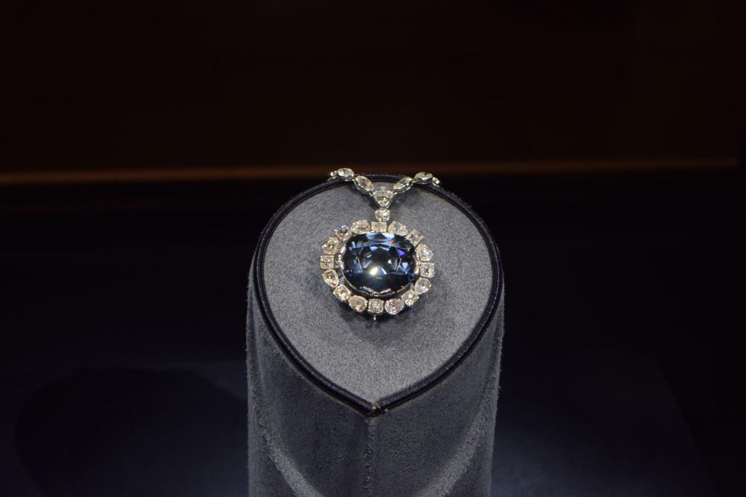 Hope Diamond cursed objects in history example